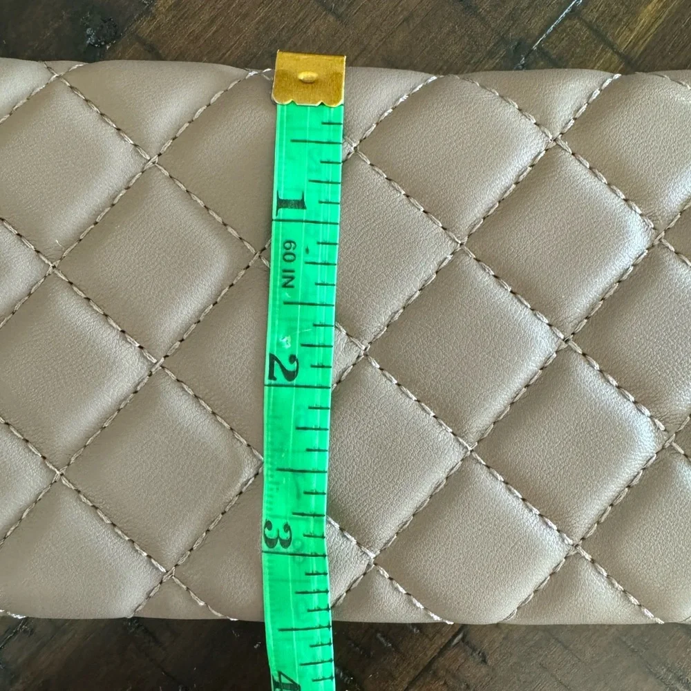 NWT Badgley Mischka Diamond Quilting Wallet in Taupe